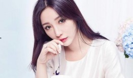 娱乐圈女的最新爆料明星,揭秘明星背后的惊人真相！