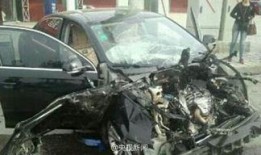 最新爆料车祸新闻报道内容,“惊魂瞬间！最新车祸报道揭示事故惊人细节”